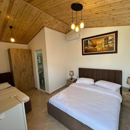 Lake Bliss Cabins Shkodër Exterior foto