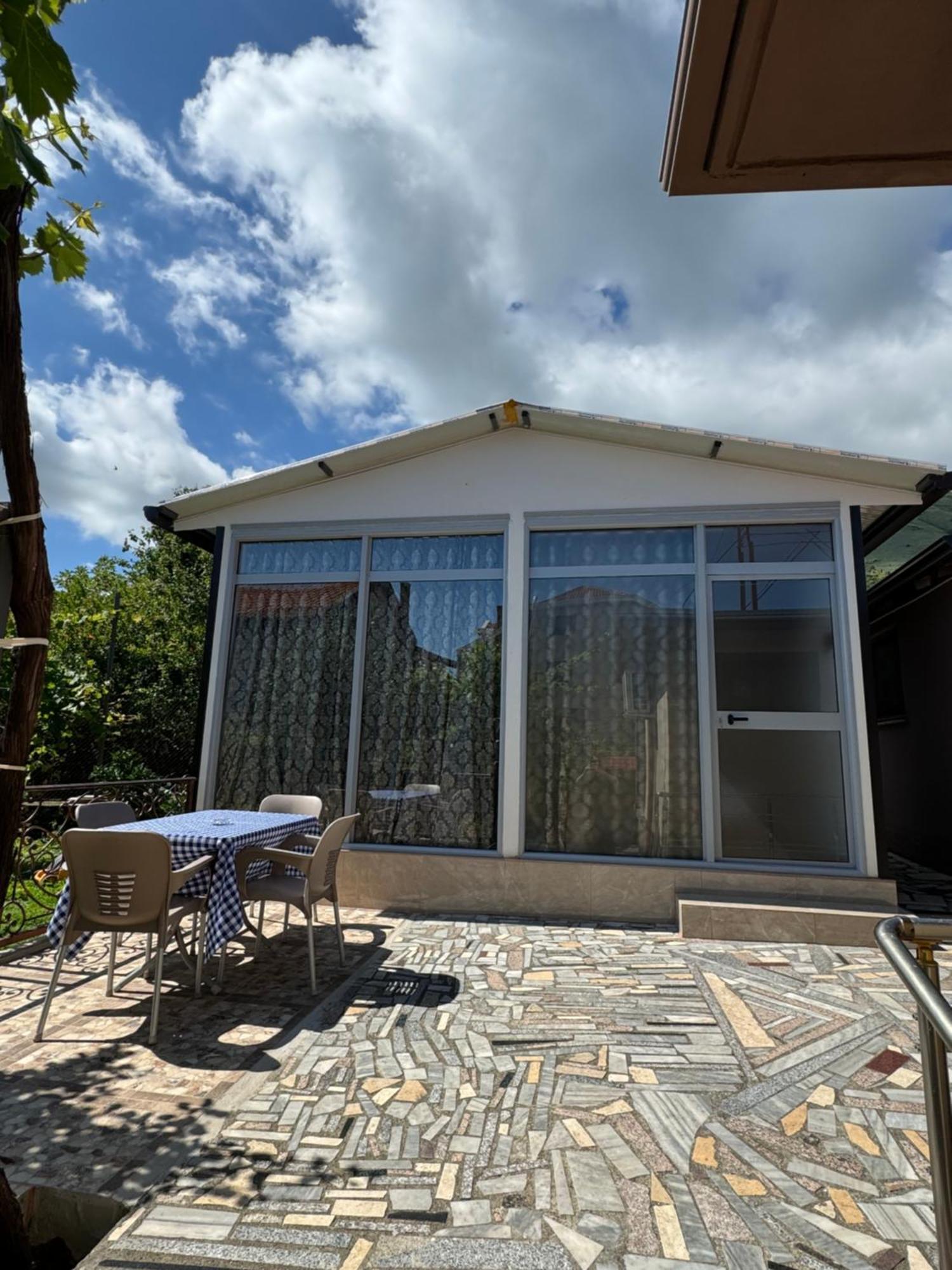 Lake Bliss Cabins Shkodër Exterior foto